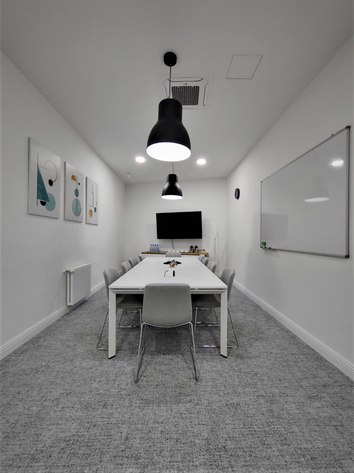 regus